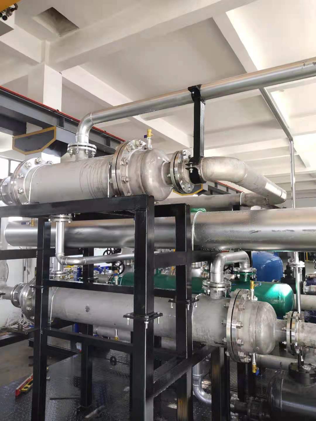 热水机组及凝结水回收装置